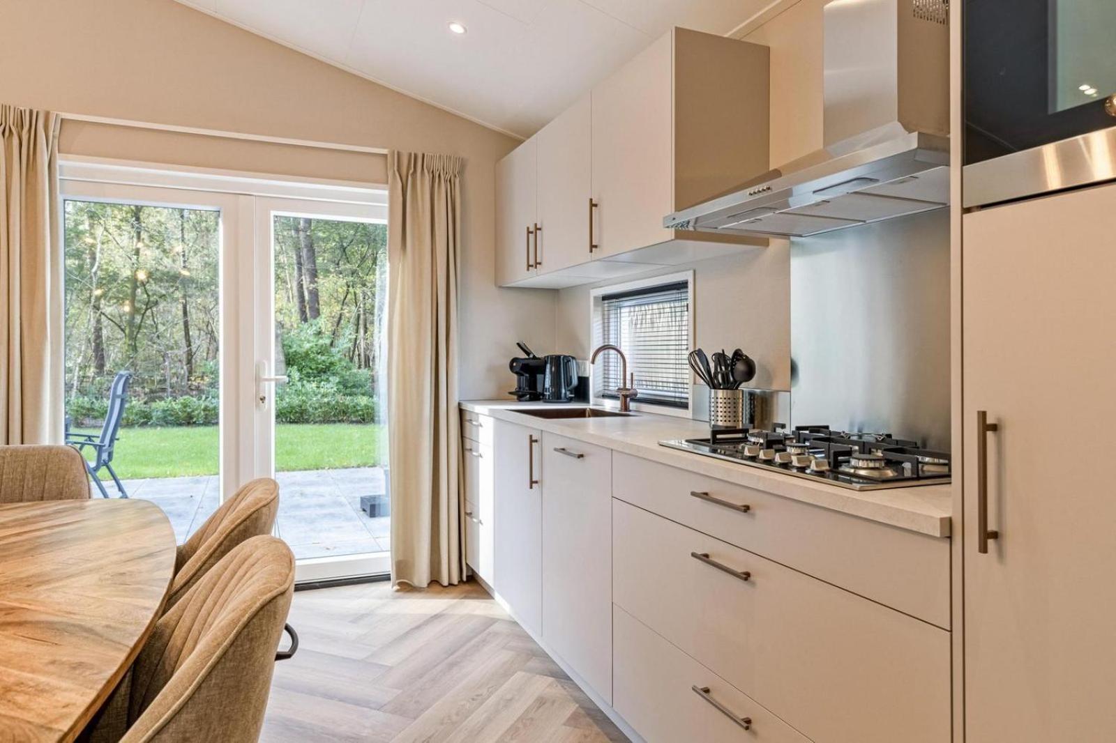 Topparken - Resort De Brabantse Kempen Lage Mierde Quarto foto